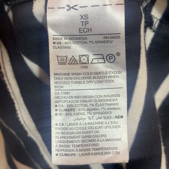 2 Dresses. Old Navy Black and White. Fashion Nova Black - Picture 8 of 15